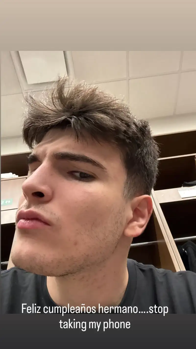 沙伊尔曼Ins为雨果庆生：生日快乐兄弟，别再拿我的手机了